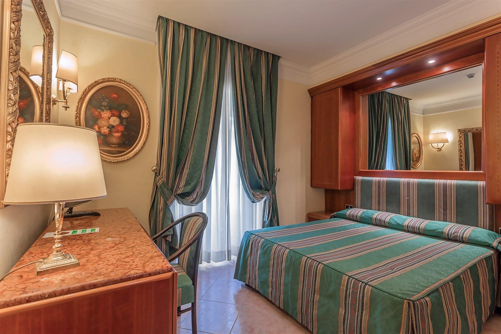 Raeli Luce Hotell Rom