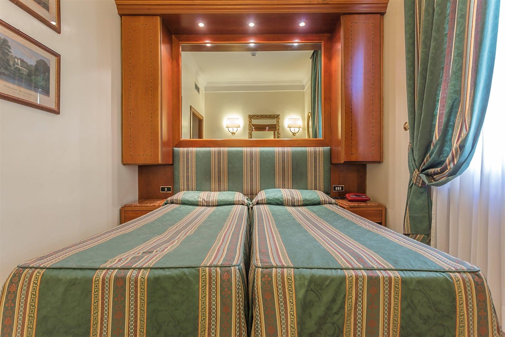 Hotell Raeli Luce 4*