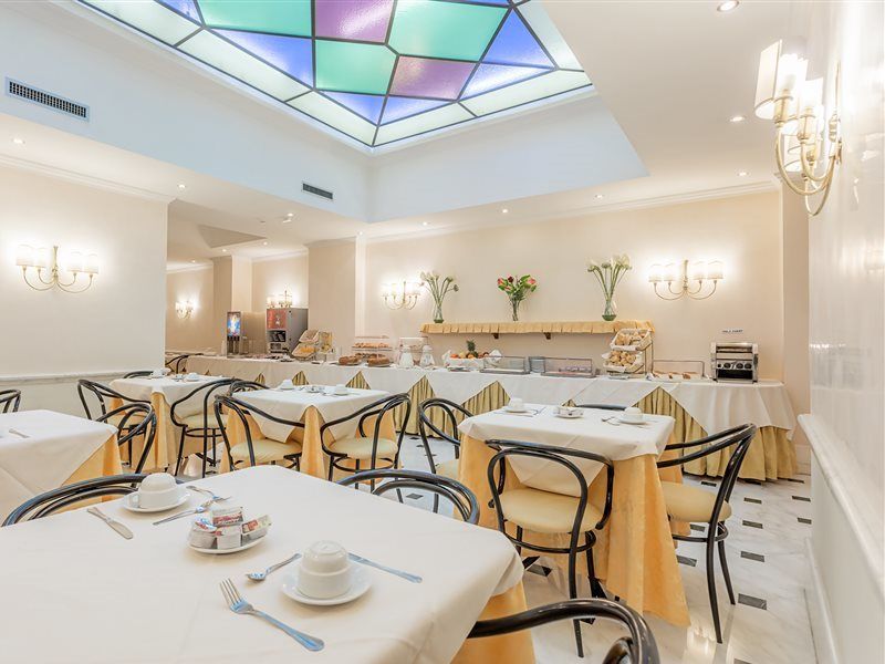 Raeli Luce Hotell Rom