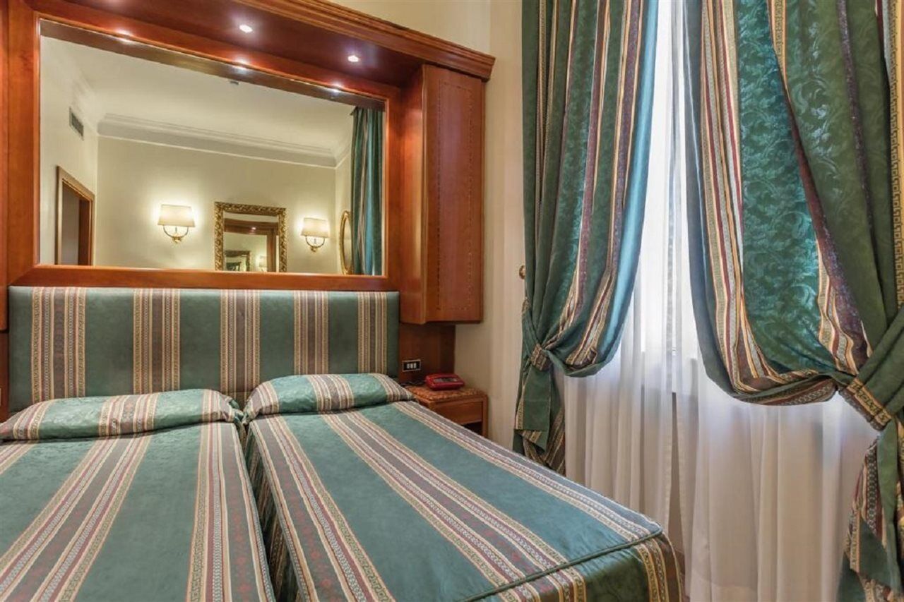 Raeli Luce Hotell